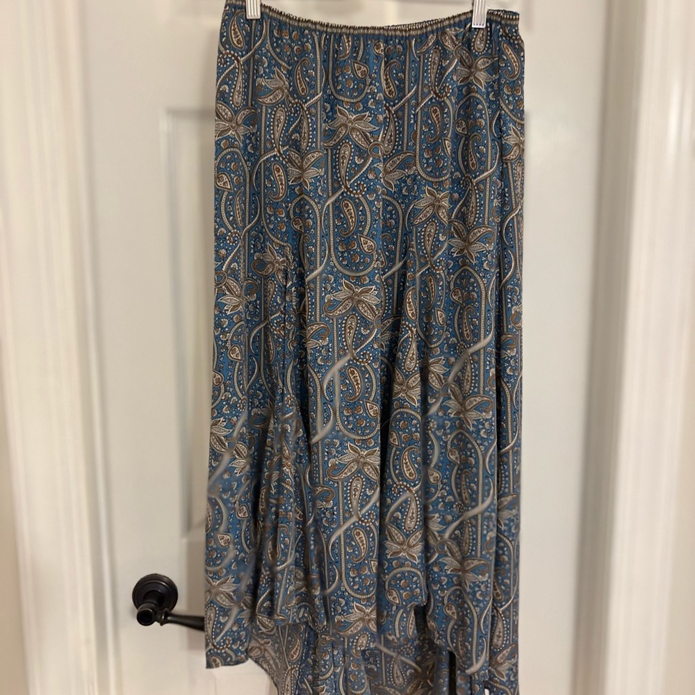 Max Studio Blue Paisley High Low Skirt